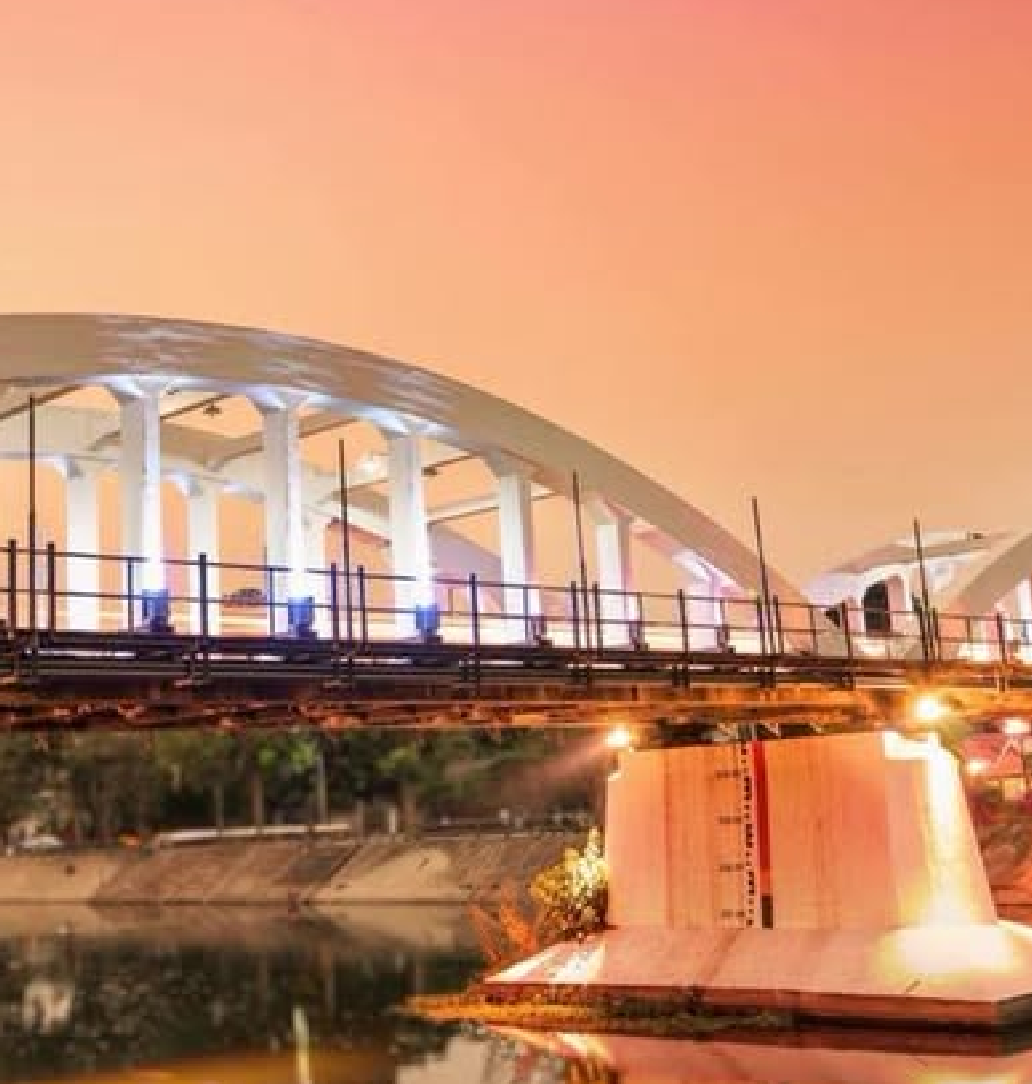 สะพานรัษฎา รถตู้เที่ยวลำปาง